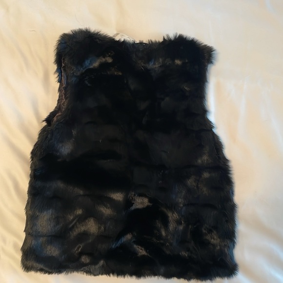 Black Faux fur vest - Picture 4 of 4